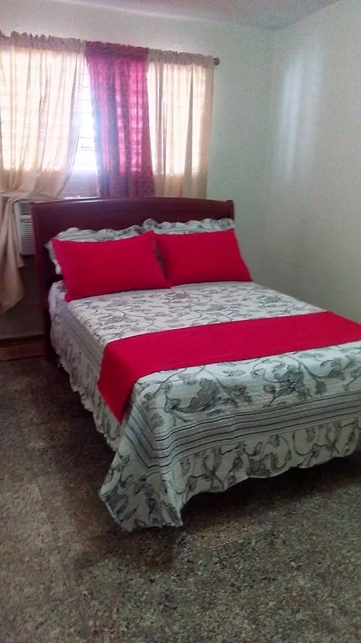 Hotel El Tronco Inc Boca Chica Bed and breakfast